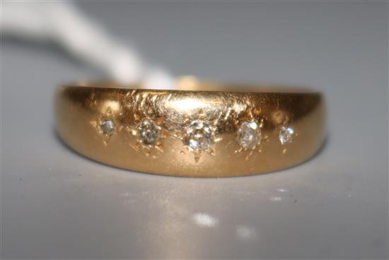 18ct gold gypsy set diamond ring